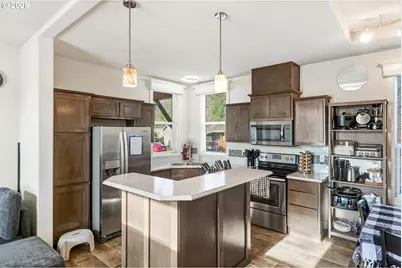 1655 S Elm St #14, Canby, OR 97013 - Photo 6