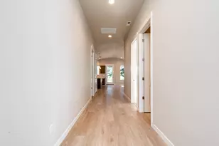 3244 Nightingale Dr, Woodburn, OR 97071 - Photo 4