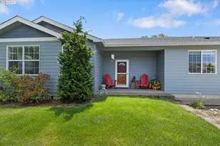 200 Rainbow Ridge Ave, Roseburg, OR 97471 - Photo 2