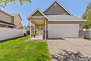 608 SE 15th Ave, Battle Ground, WA 98604 - Photo 1