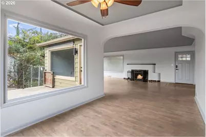900 Cascade Dr, Salem, OR 97304 - Photo 8