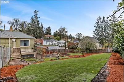 900 Cascade Dr, Salem, OR 97304 - Photo 30