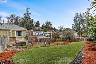 900 Cascade Dr, Salem, OR 97304 - Photo 30