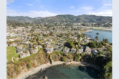 7208 Edge Cliff Dr, Brookings, OR 97415 - Photo 48