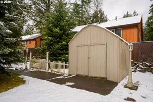 68954 E Cedar Hill Loop, Welches, OR 97067 - Photo 18