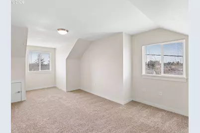 138 NE 109th Ave, Portland, OR 97220 - Photo 28