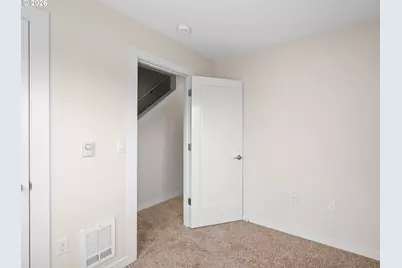 138 NE 109th Ave, Portland, OR 97220 - Photo 26