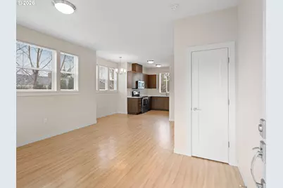 138 NE 109th Ave, Portland, OR 97220 - Photo 6