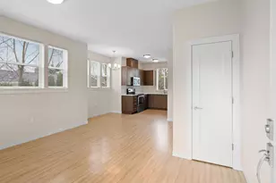 138 NE 109th Ave, Portland, OR 97220 - Photo 6