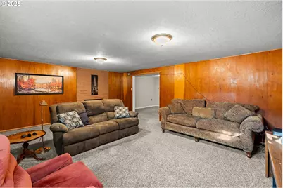 356 NE 108th Pl, Portland, OR 97220 - Photo 16