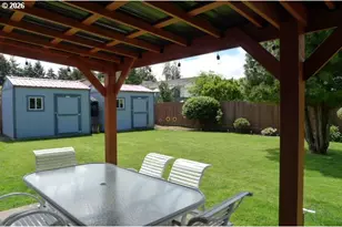 412 Camellia Ct, Reedsport, OR 97467 - Photo 10