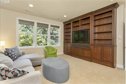 17677 Westview Dr, Lake Oswego, OR 97034 - Photo 26