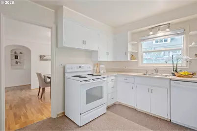 2031 Olive St, Eugene, OR 97405 - Photo 8