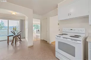 2031 Olive St, Eugene, OR 97405 - Photo 10