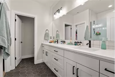 20211 Glen Vista Rd, Bend, OR 97703 - Photo 24