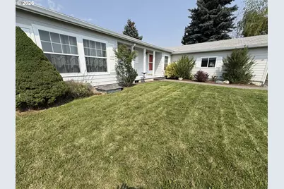 206 Autim St, Enterprise, OR 97828 - Photo 2