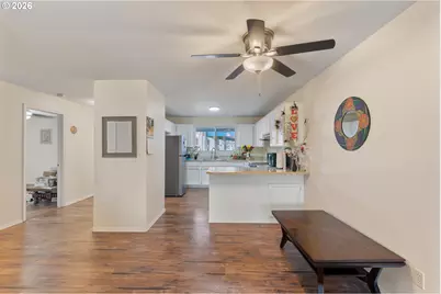 815 Pine St, Rogue River, OR 97537 - Photo 2