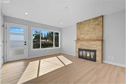 187 Elmar Dr, Oregon City, OR 97045 - Photo 2