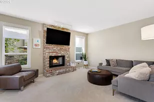 9739 NW Engleman St, Portland, OR 97229 - Photo 10