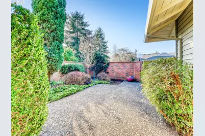 16588 SW Matador Ln, Portland, OR 97224 - Photo 2