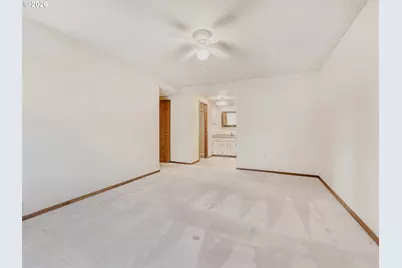 16588 SW Matador Ln, Portland, OR 97224 - Photo 18