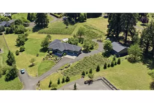 24450 NE Roman Ln, Newberg, OR 97132 - Photo 4