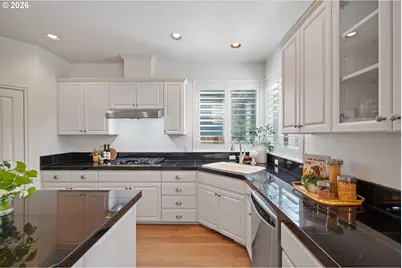 1041 Epperly Way, West Linn, OR 97068 - Photo 12