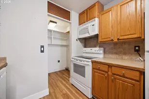 15445 SE Stephens Ct, Portland, OR 97233 - Photo 16