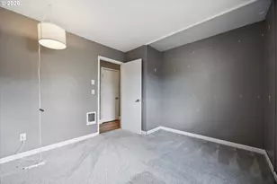 15445 SE Stephens Ct, Portland, OR 97233 - Photo 30