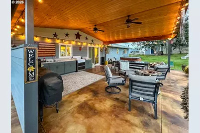 61 SW Oak St, Winston, OR 97496 - Photo 38