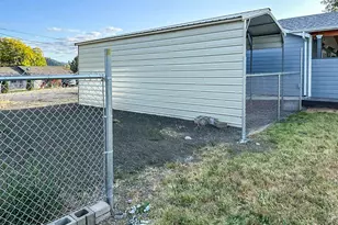 61 SW Oak St, Winston, OR 97496 - Photo 42