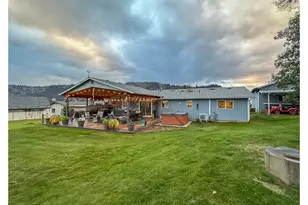 61 SW Oak St, Winston, OR 97496 - Photo 34