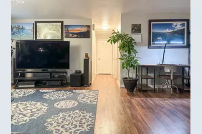 61 SW Oak St, Winston, OR 97496 - Photo 8
