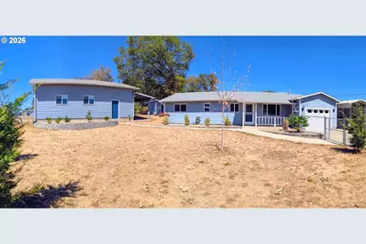 61 SW Oak St, Winston, OR 97496 - Photo 28