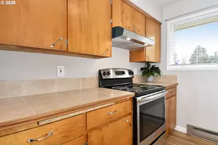 1514 NE Hogan Dr, Gresham, OR 97030 - Photo 6