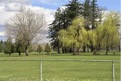 1514 NE Hogan Dr, Gresham, OR 97030 - Photo 26