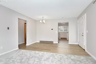 1514 NE Hogan Dr, Gresham, OR 97030 - Photo 8