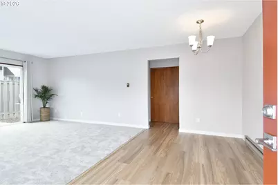 1514 NE Hogan Dr, Gresham, OR 97030 - Photo 2