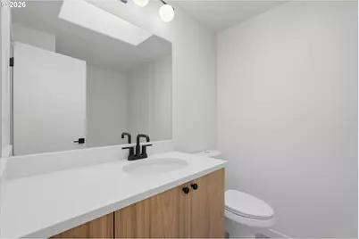 9827 N Ivanhoe St, Portland, OR 97203 - Photo 16