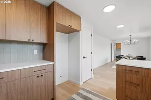 9827 N Ivanhoe St, Portland, OR 97203 - Photo 8