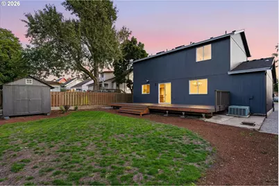 9827 N Ivanhoe St, Portland, OR 97203 - Photo 20