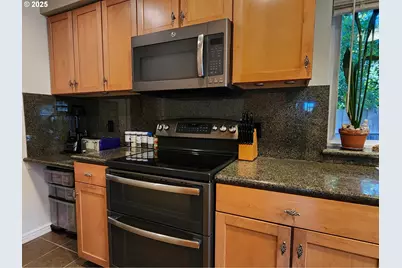 1126 Washington St, Port Orford, OR 97465 - Photo 8