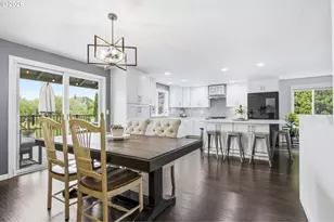 5754 SE Pine St, Hillsboro, OR 97123 - Photo 10
