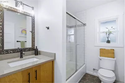 5754 SE Pine St, Hillsboro, OR 97123 - Photo 22