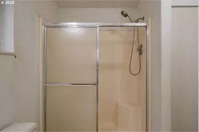 2155 Robins Ln SE #33, Salem, OR 97306 - Photo 16