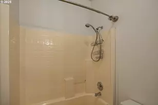 2155 Robins Ln SE, Salem, OR 97306 - Photo 34