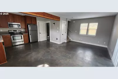 4417 N Gantenbein Ave, Portland, OR 97217 - Photo 28