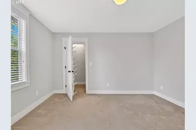 4417 N Gantenbein Ave, Portland, OR 97217 - Photo 18