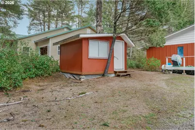 7470 S Coast Hwy, South Beach, OR 97366 - Photo 32