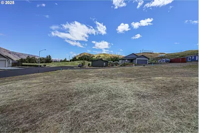 400 Deschutes Ln, Rufus, OR 97050 - Photo 6